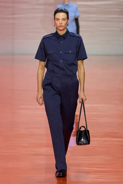 Look 1